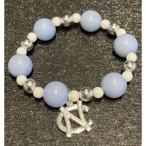 North Carolina Souvenir Blue & White Bead Stretchy Bracelet # 179